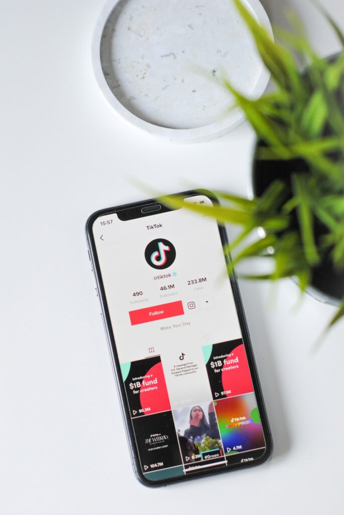 nik q1n1LmoL4Es unsplash 1