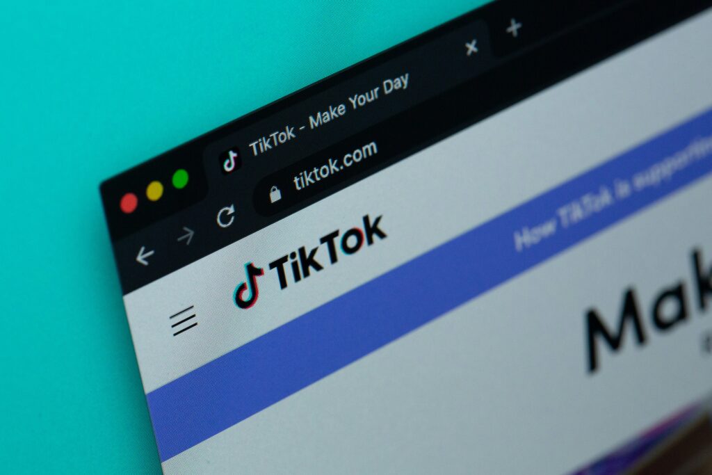 invisible name tiktok
